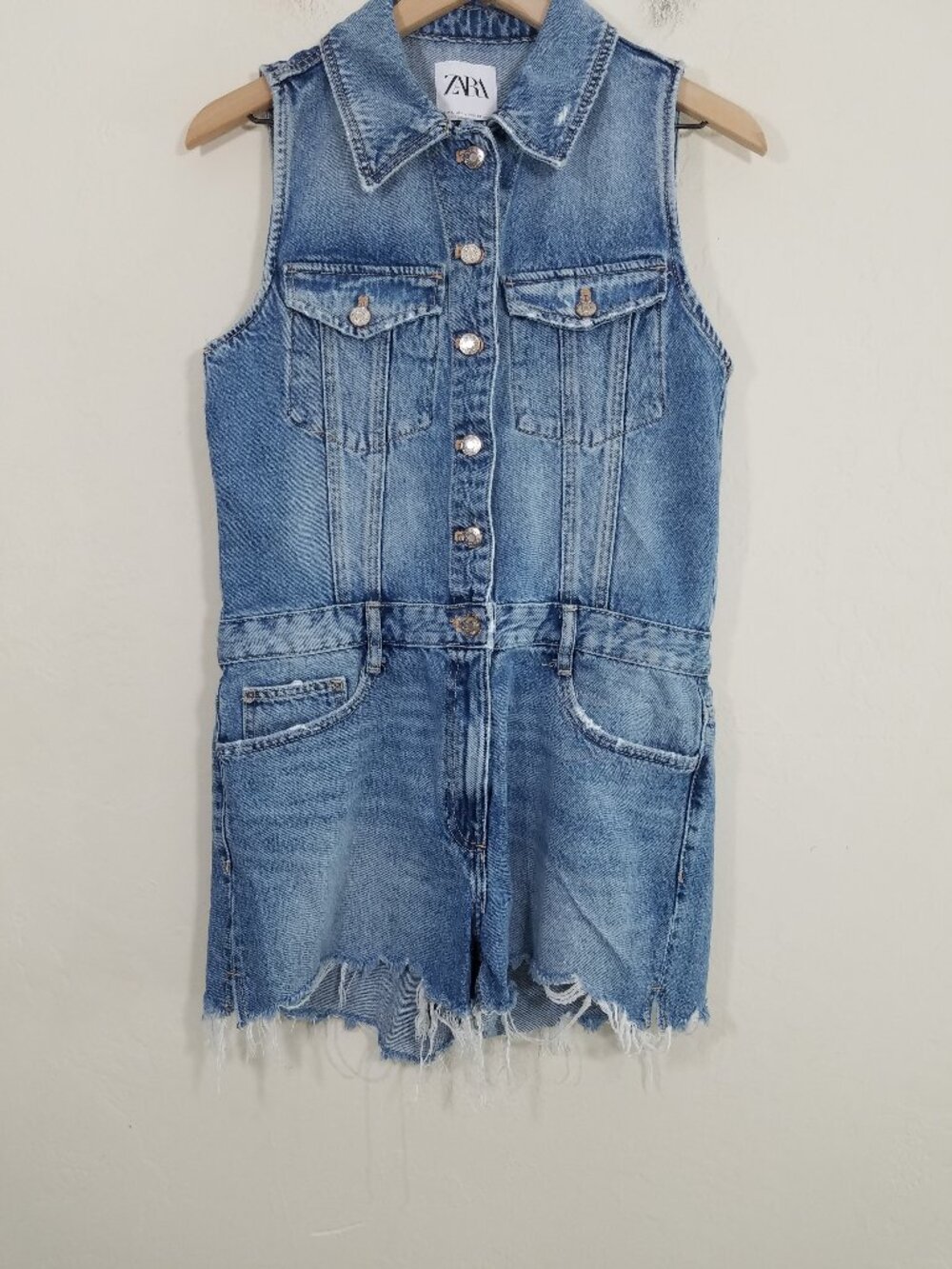 Zara Button Up Sleeveless Overalls Shorts Distressed Blue Denim Size L